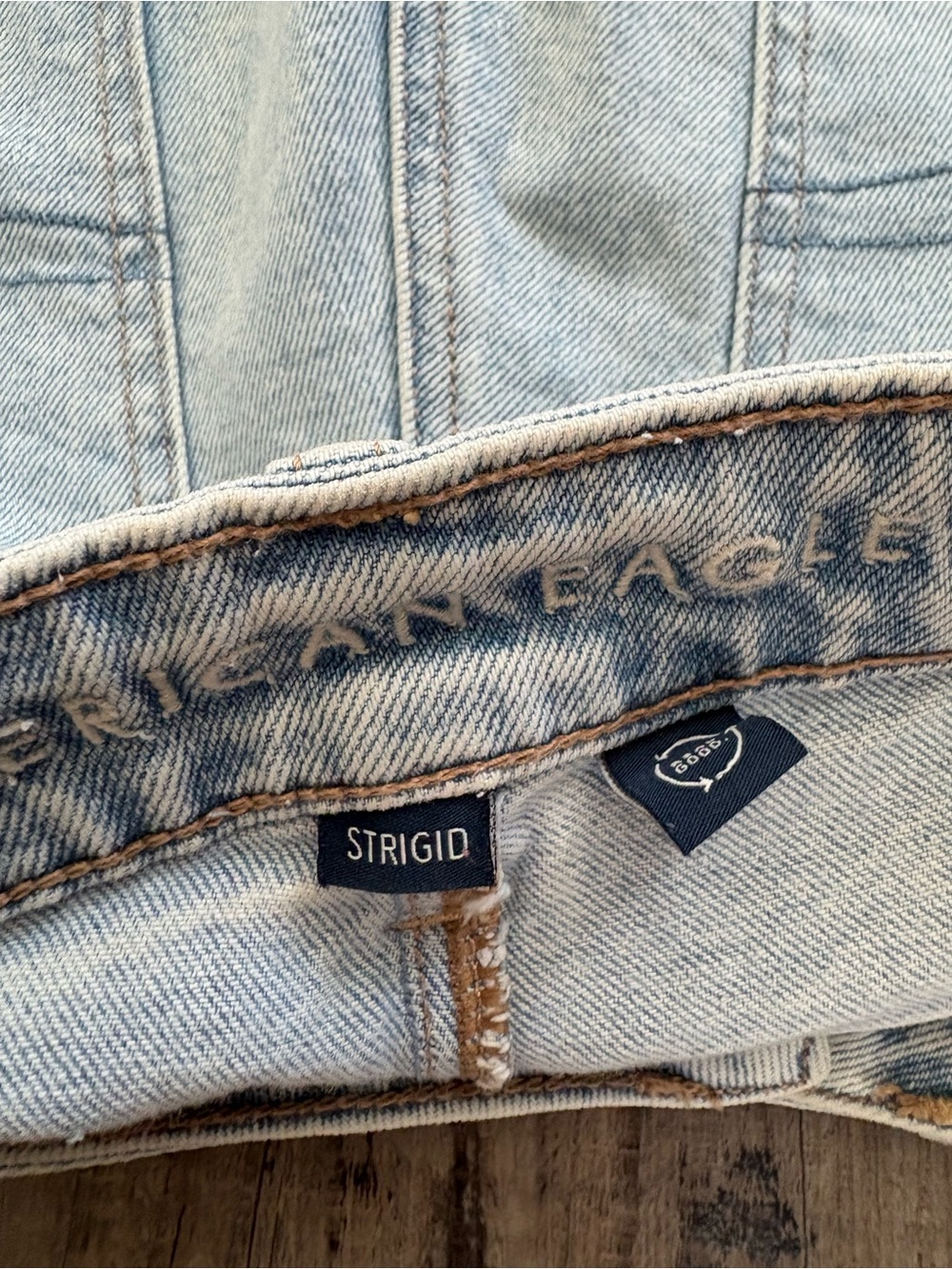 American eagle Mom Jeans - Picture 4 of 5